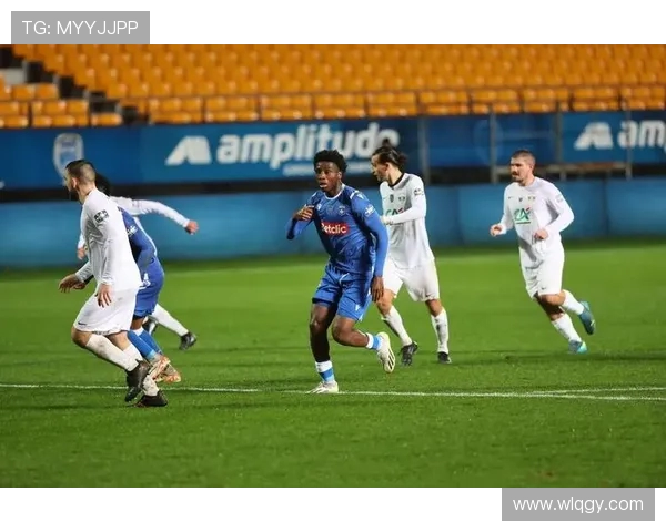 法甲俱乐部青训体系建设及其对青年球员成长的推动 法甲俱乐部青训体系建设及其对青年球员成长的推动