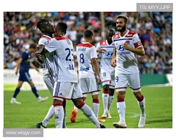 法甲球队联盟合作机制及联赛发展探讨